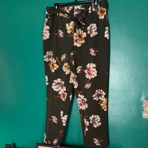 🫒🌸🌻🍨One 5 One Dark Green Floral Pants